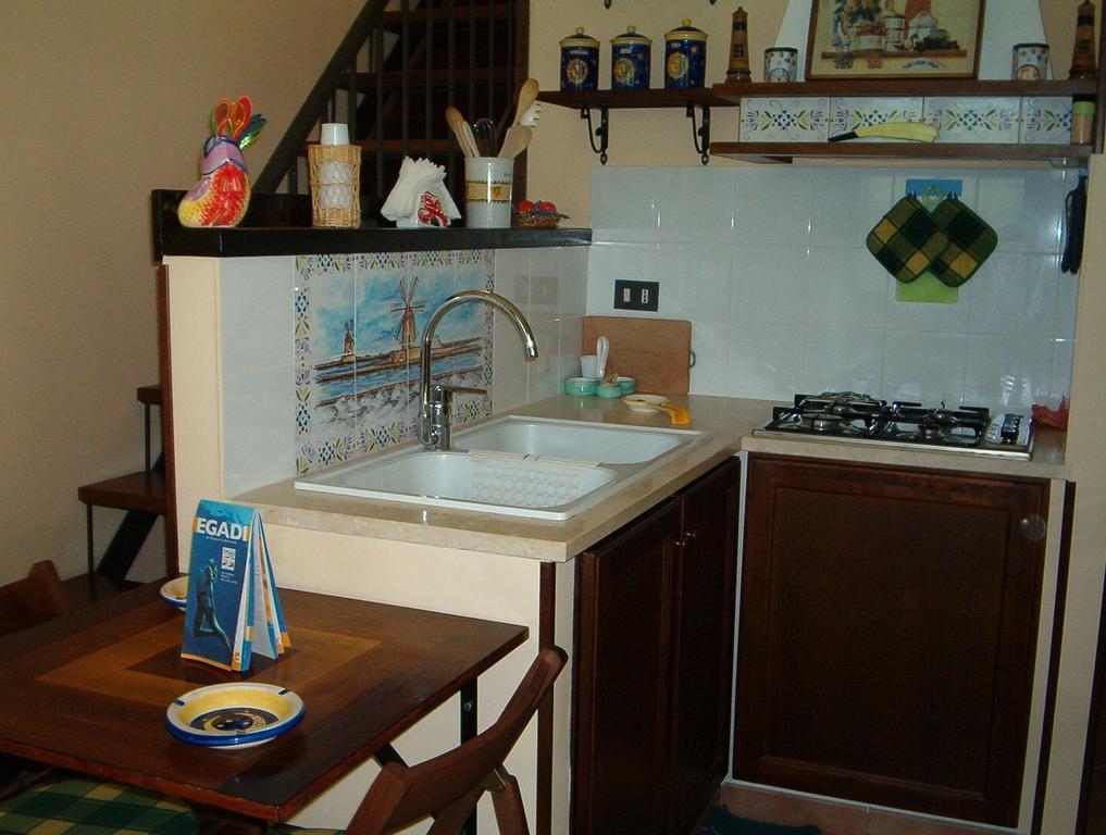 Saline Apartment Favignana Room photo